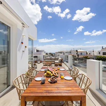 Coastlight Rooftop By Bayside Modern Penthouse דירה פלאיה הונדה