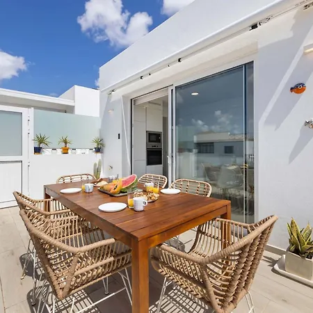 Coastlight Rooftop By Bayside Modern Penthouse *