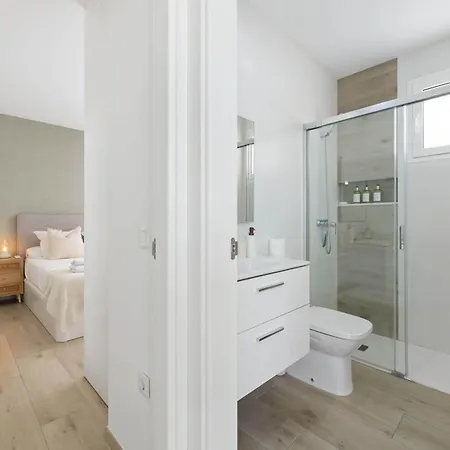 Coastlight Rooftop By Bayside Modern Penthouse דירה פלאיה הונדה